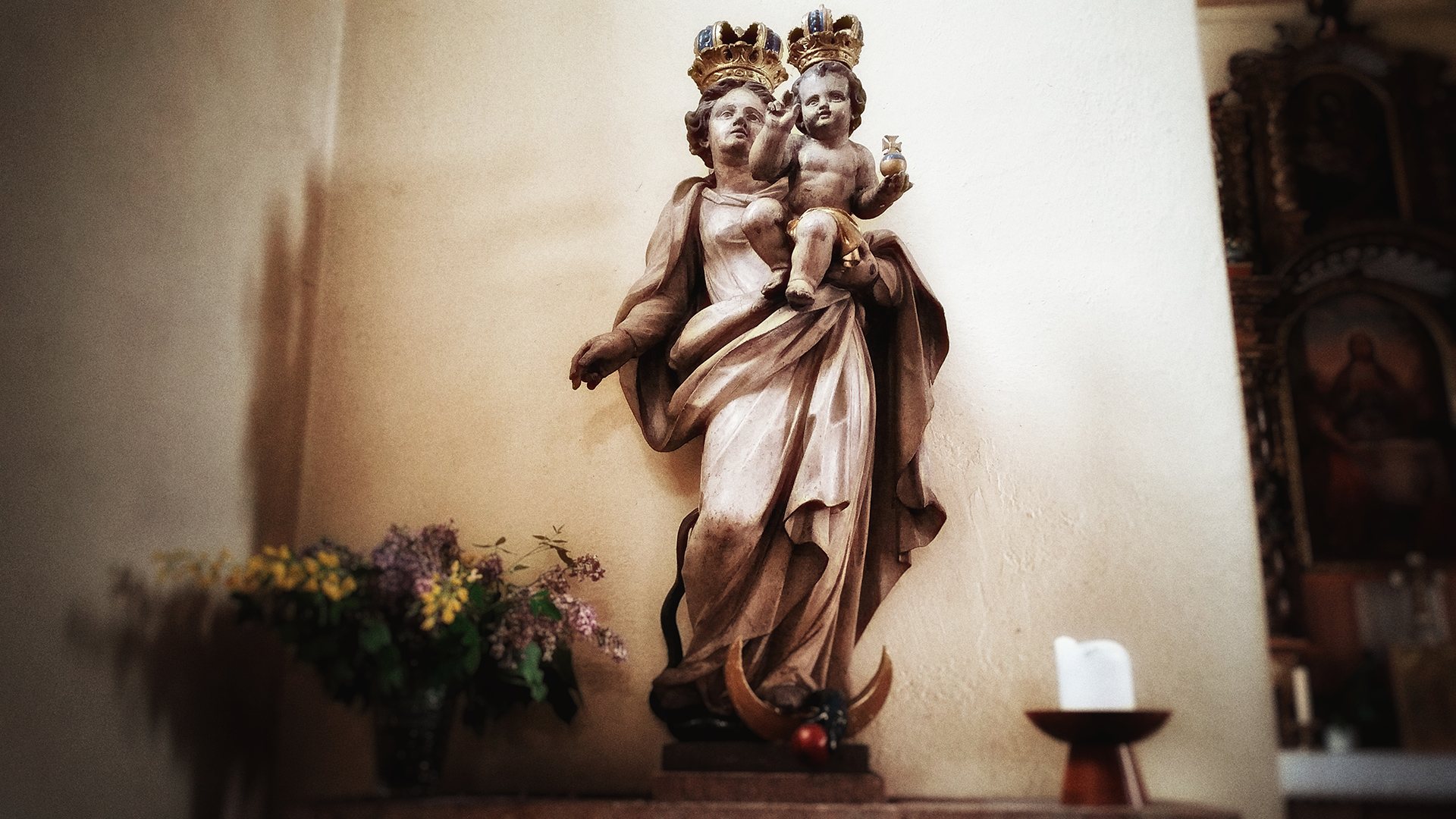 Marienstatue in der Kirche zum Allerheiligsten Altarssakrament in Schwanebeck